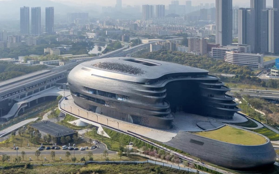 Фото: @zahahadidarchitects / Instagram (входить до корпорації Meta, визнана екстремістською та заборонена в Росії)