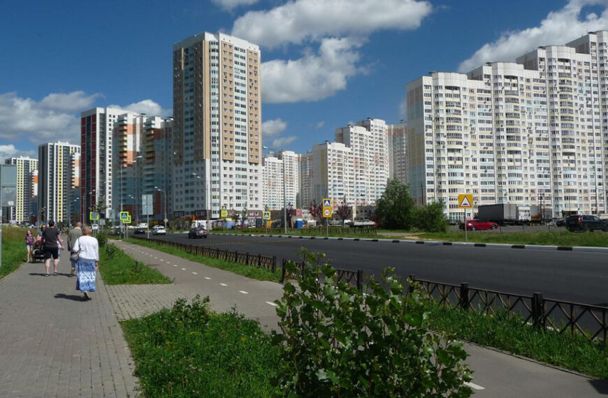 Експерти оцінили динаміку вартості житла у містах — супутниках Москви.