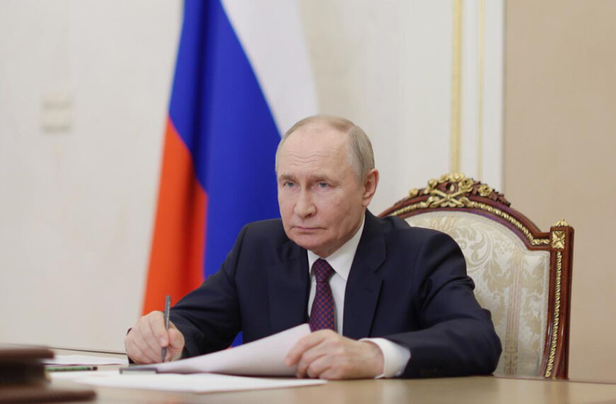 Путін підписав закон про знижки при даруванні житла близьким родичам