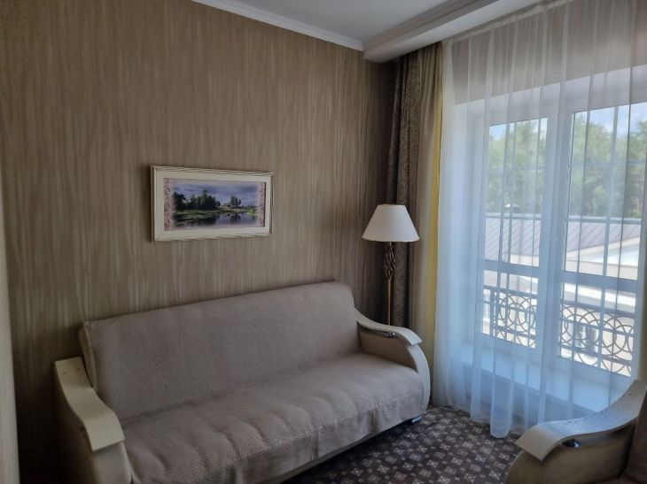 Який колір насправді робить кімнату більшою: не білий, а той, про який ви не подумали комната