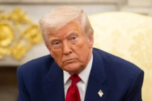 Трамп повідомив про “гарну” бесіду з путіним напередодні переговорів із&hellip;