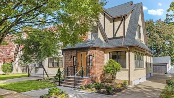 Будинок дитинства Трампа продають за $2,3 млн