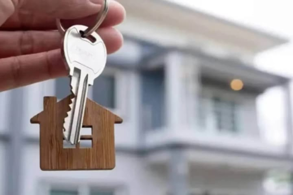 Заклики Кличка до виїзду з Києва: що відбувається з ринком оренди житла у столиці та області