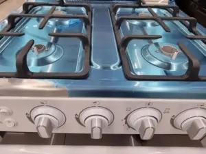 Як легко очистити плиту від жиру: хитрість господині