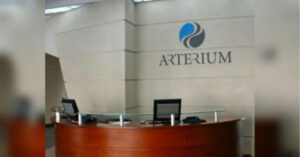 Через англійський суд законні власники акцій “Артеріум” добилися заморожування викрадених…