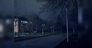 Темрява, холод і без води: Дніпро та Запоріжжя після російських атак (фотографії)