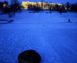 Харків’янка, 70 років, померла, катаючись на надувних санках.