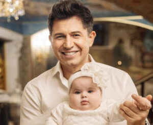 Андрій Джеджула провів хрестини дочки Емілії та вперше представив її&hellip;