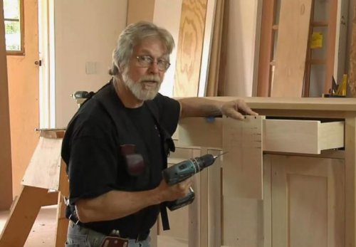 Поради щодо реставрації меблів