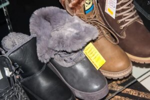 Що покласти у взуття на ніч: щоб позбутися неприємного запаху&hellip;