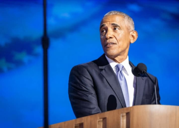 Обама відповів на расистський ролик Трампа з мавпячим зображенням його та дружини