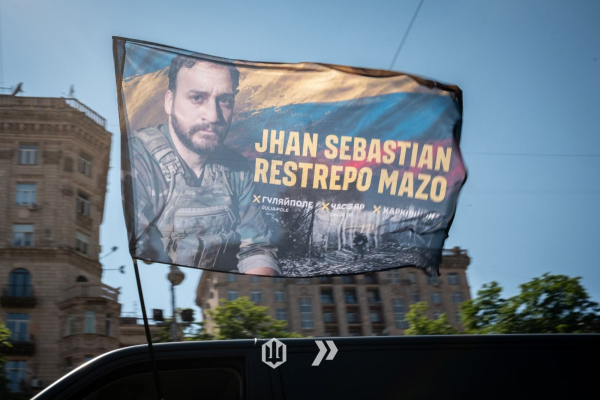 Джан Себастьян Рестрепо Мазо був професійним військовим