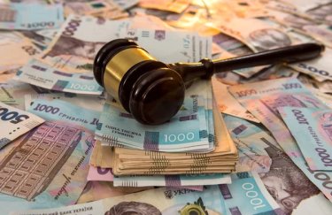 суд повернув державі нерухомість у центрі Києва / Depositphotos гривні