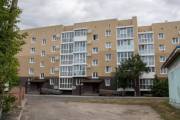 У Макарові на Київщині 50 родин отримали ключі від відновлених квартир | Столична Нерухомість