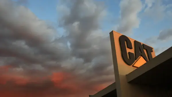 Caterpillar досягла рекордних квартальних продажів завдяки дата-центрам